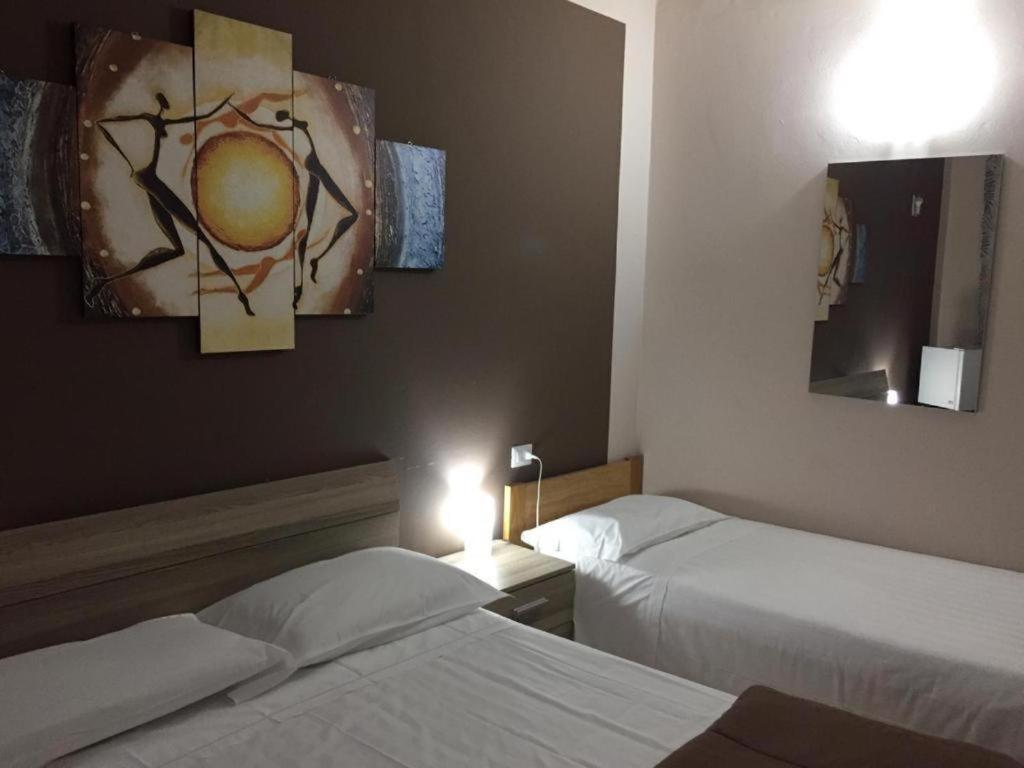 Ded 2 Only Sleep Bagno Privato Daire Parma Dış mekan fotoğraf